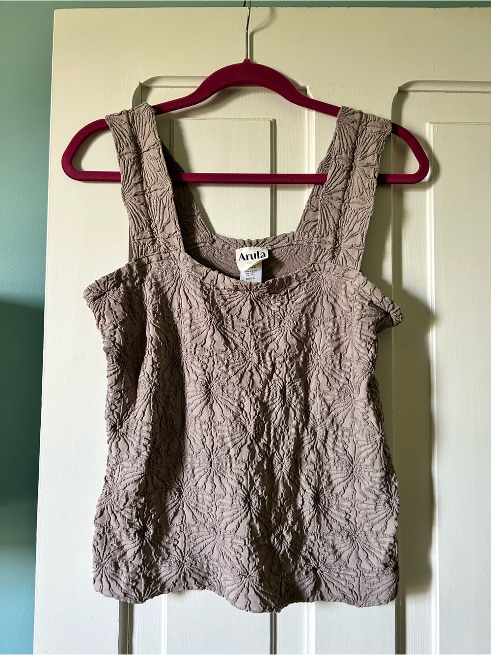 ARULA Taupe Textured Square-Neck Tank